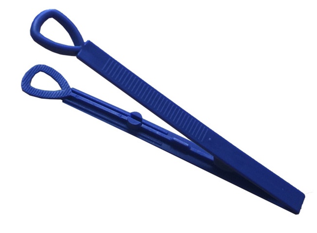 round tip plastic forceps